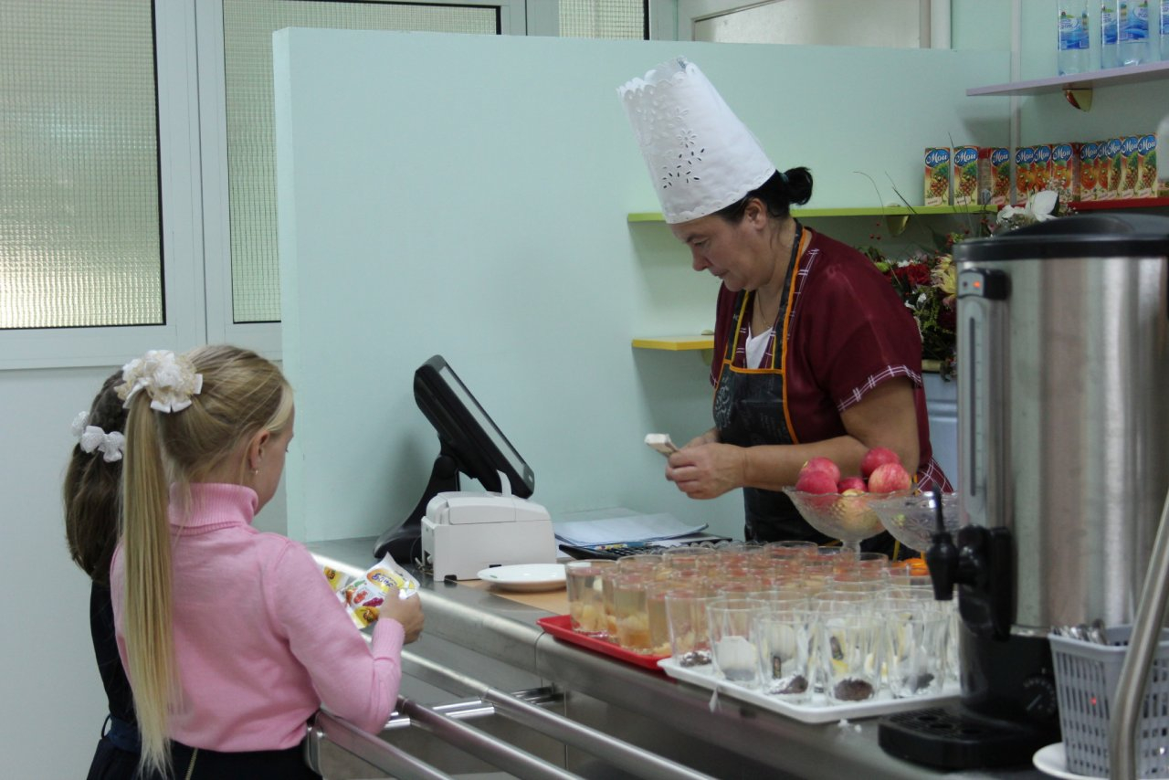 Николай Любимов отчитается о результатах проверки питания в школьных столовых