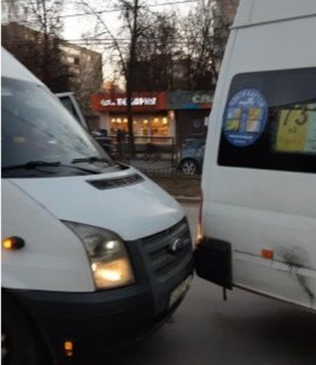 В Дашково-Песочне водители маршруток устроили драку