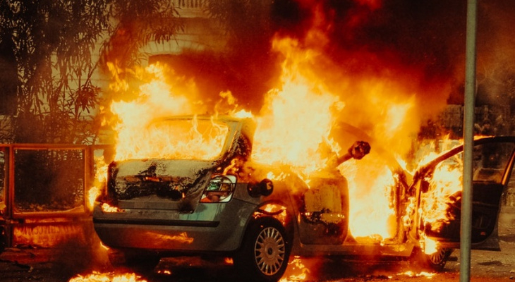 В Рязани сгорел автомобиль