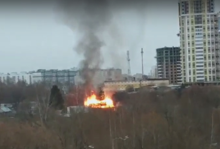 В МЧС прокомментировали пожар в частном доме в Дашково-Песочне