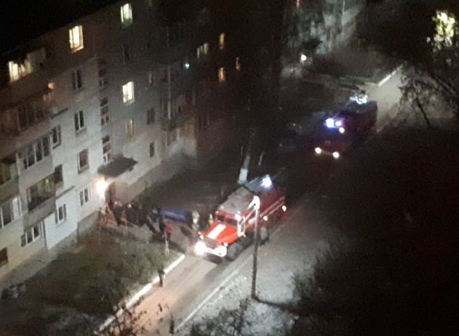 В Рязани эвакуировали жилой дом из-за возгорания проводки