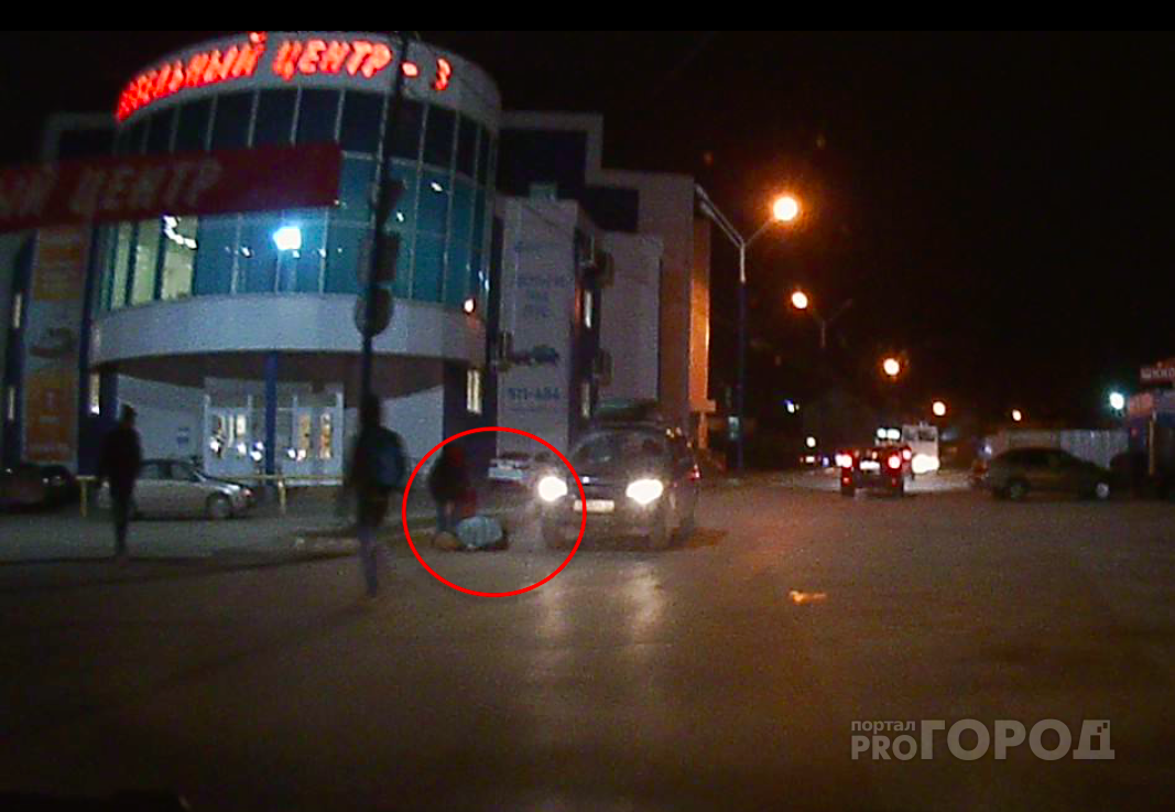 Женщина оказалась под колесами машины в районе НИТИ в пятницу вечером. Видео момента ДТП