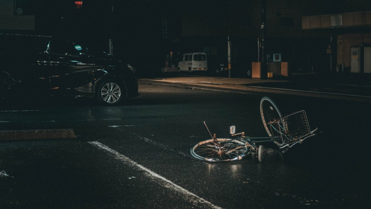 В Ряжске под колесами автомобиля погиб сидящий на дороге мужчина