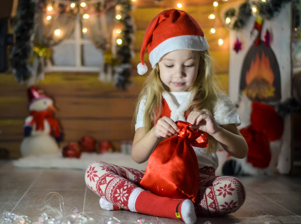 Как выбрать ребенку сладкий подарок на Новый год: советы Роспотребнадзора