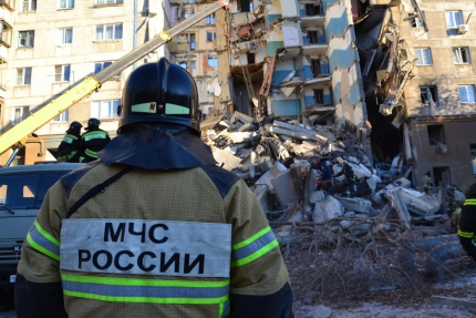Число жертв при обрушении дома в Магнитогорске достигло 19 человек