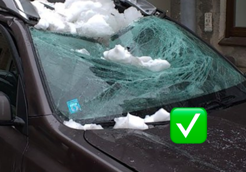 Лед упал на машину: Рязанка взыскала с управляющей компании 550 000 рублей