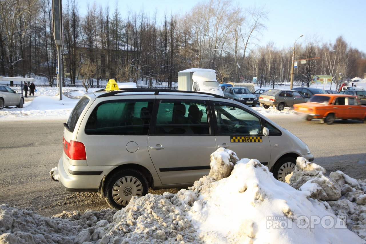 В феврале сотрудники Минтранса выявили 18 таксистов, работающих без разрешения