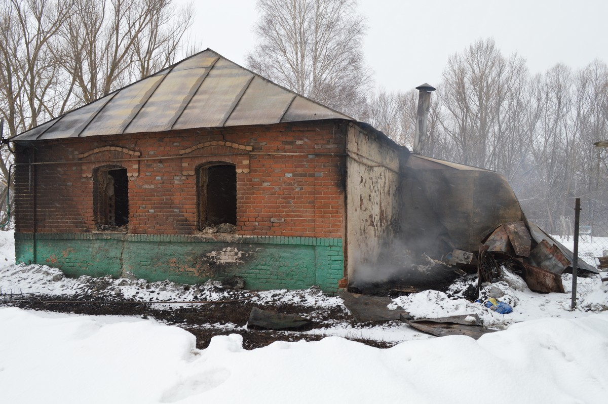 После пожара многодетная рязанская семья осталась без крыши над головой
