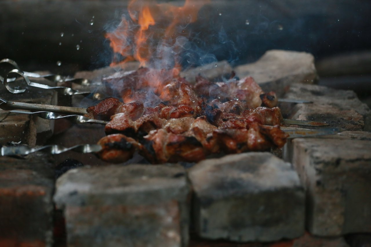 Рецепт "правильного" шашлыка от Роспотребназора: как выбрать мясо перед майскими выходными