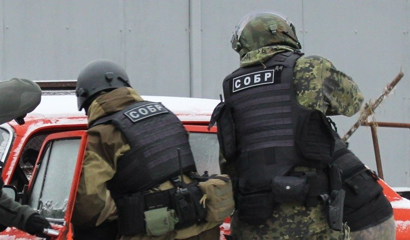 Сотрудники Рязанского СОБР задержали подозреваемых в опасном преступлении