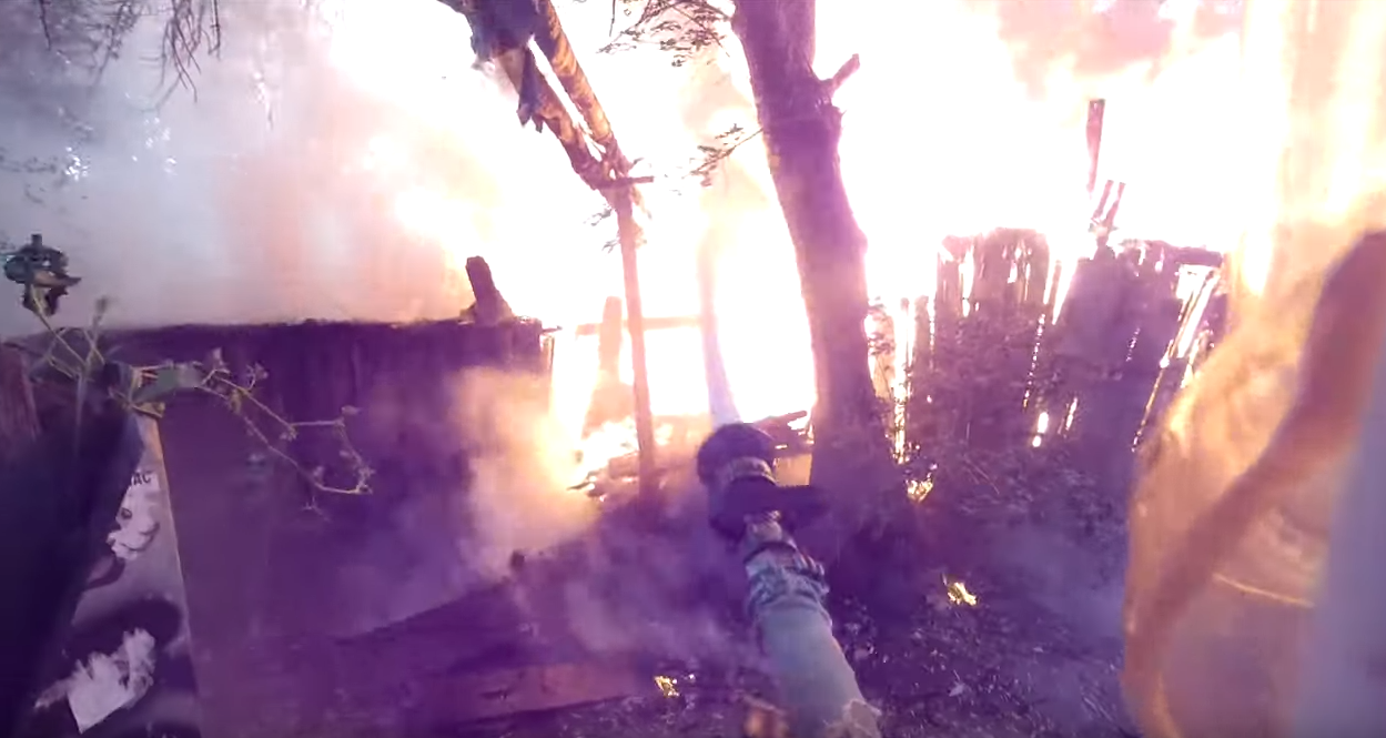 Как тушили пожар в Кальном: видео от первого лица