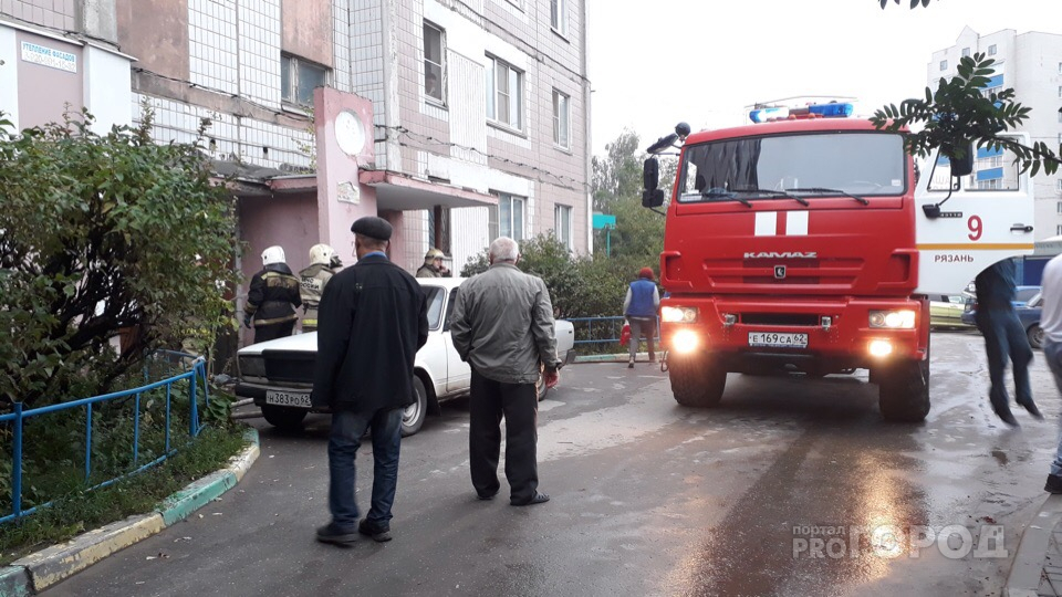 Пожар на улице Новоселов - загорелся подвал жилого дома