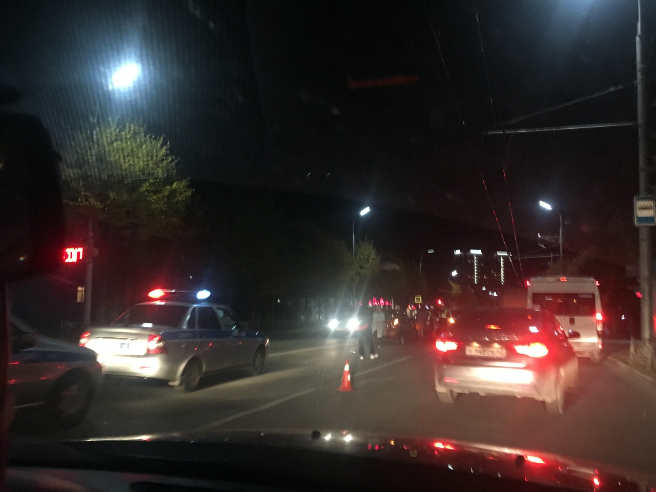 ДТП на улице Дзержинского спровоцировало крупную пробку