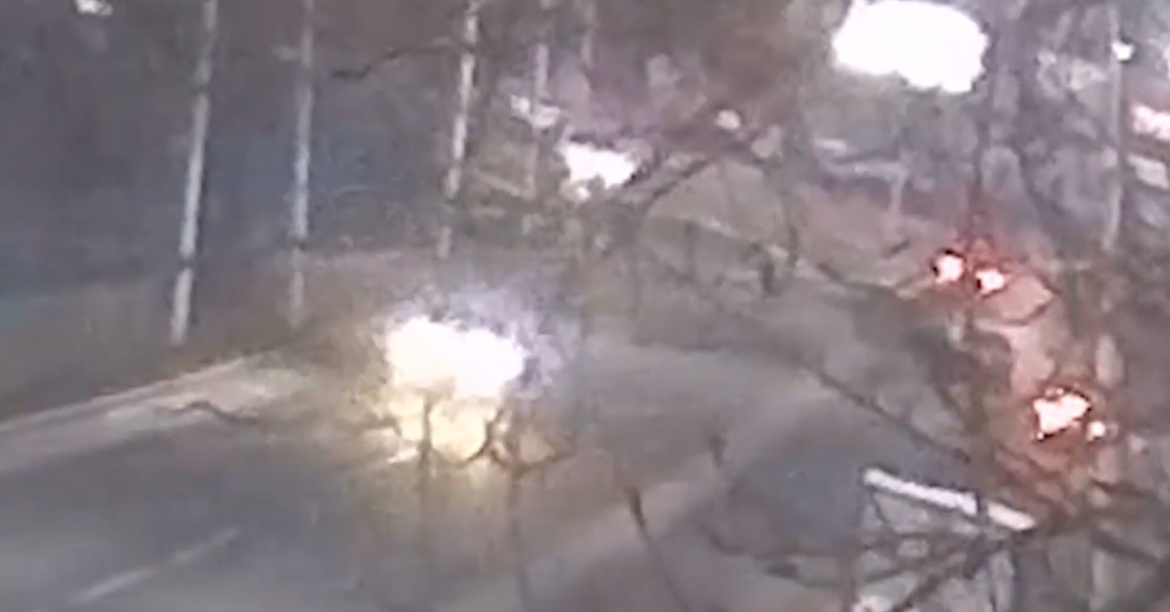 Опубликовано видео смертельной аварии на улице Спортивной