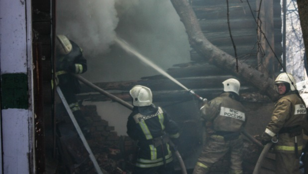 Во время пожара в Шиловском районе в собственном доме погибла пенсионерка