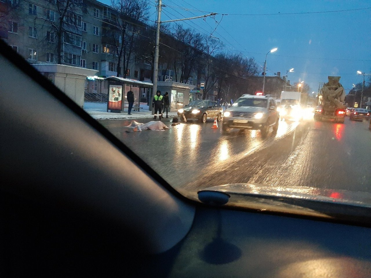Смертельное ДТП на Дзержинского: женщина погибла под колесами автомобиля