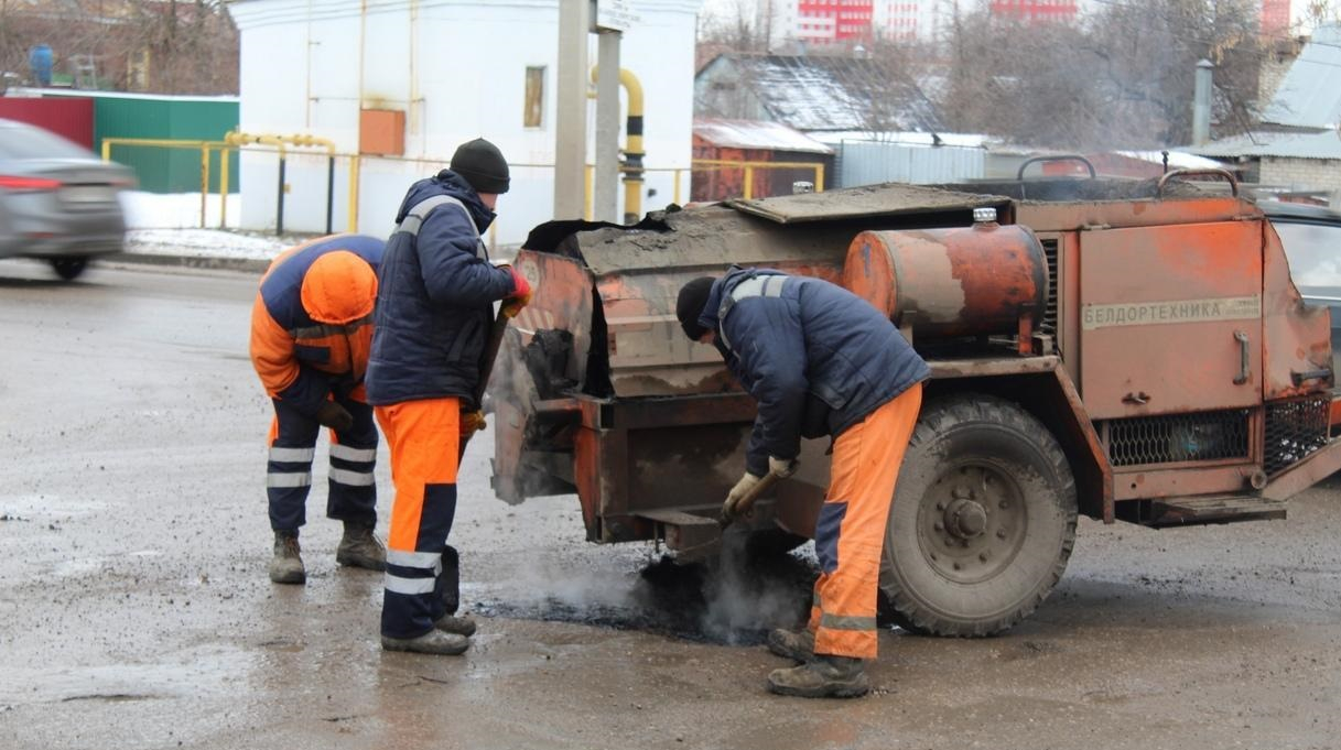 За неделю в Рязани отремонтировали 500 квадратных метров дорог