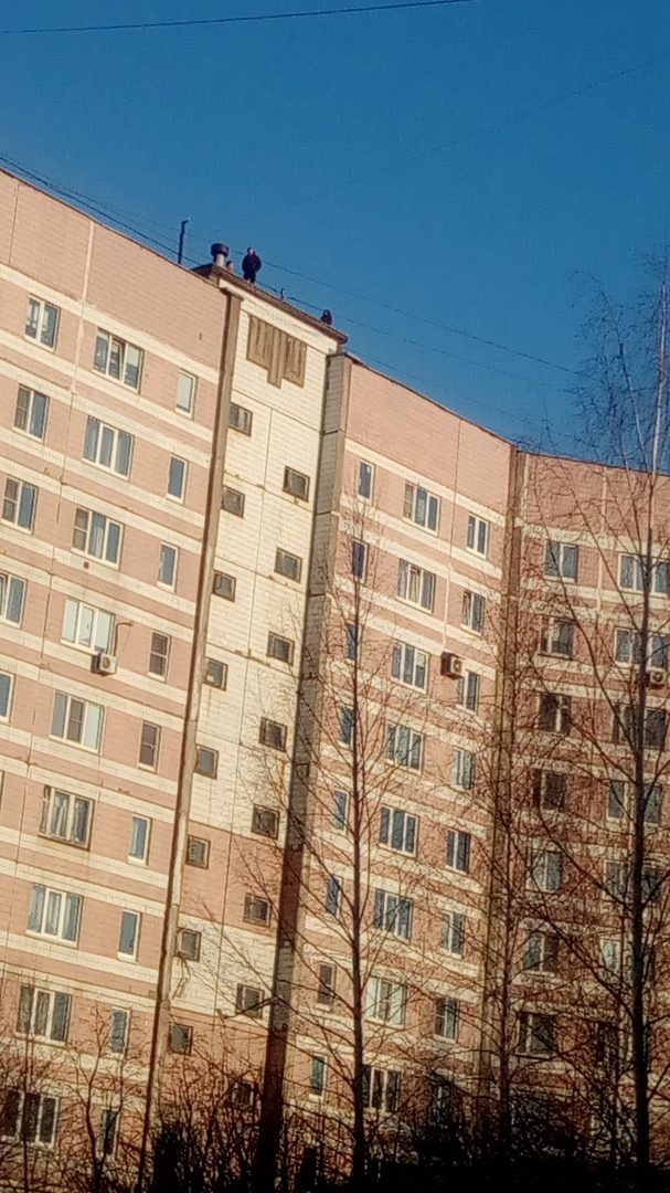 От безделья? - дети в Рязани снова полезли на крыши