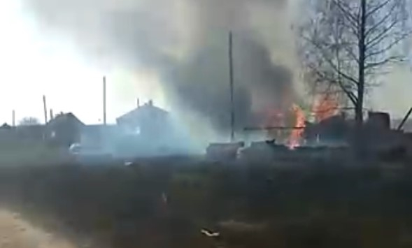 В Касимовском районе сгорела деревенская улица