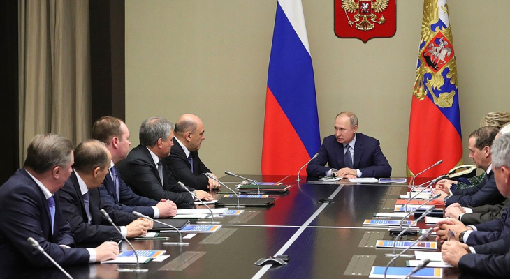 Дайте денег: независимые депутаты требуют у Путина пособия для населения