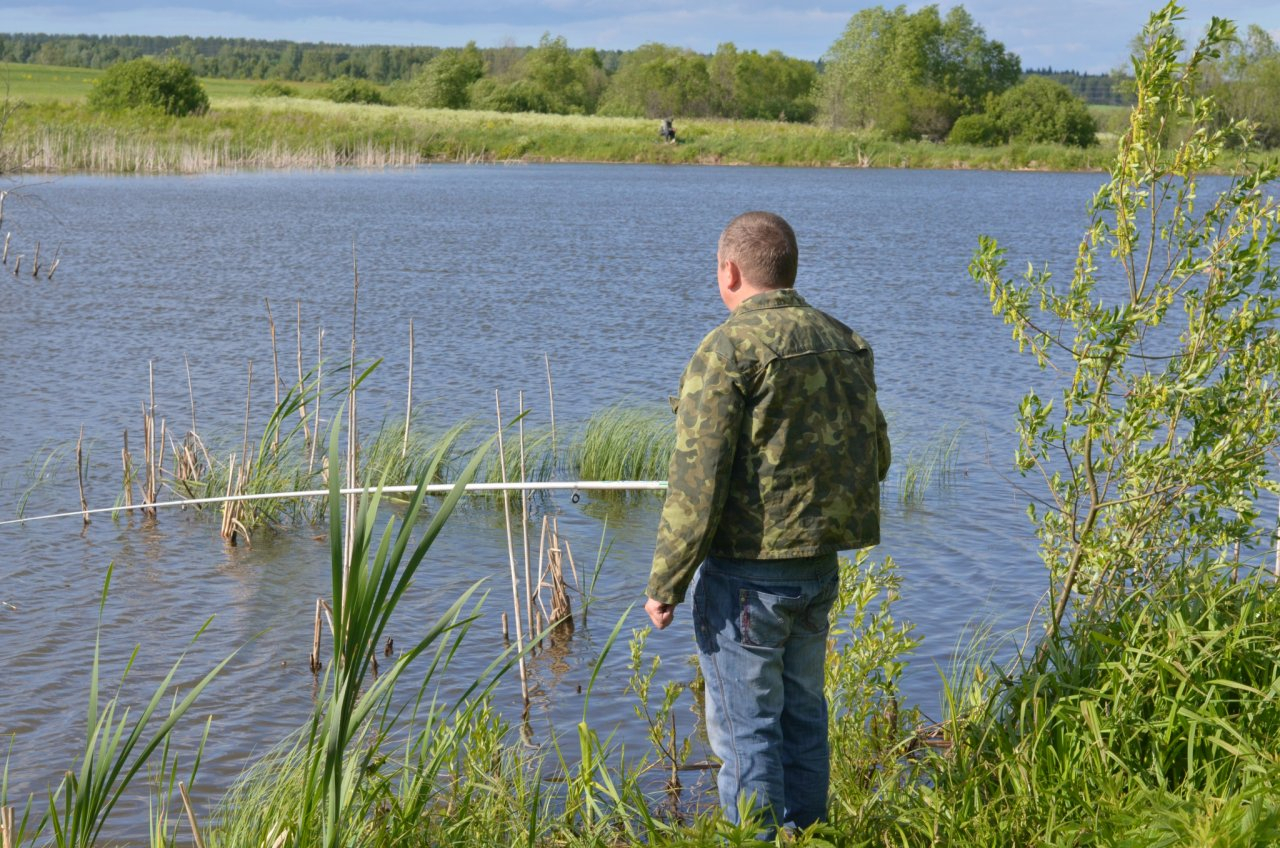 Во время нереста: в Рязанской области полицейские задержали рыбака-браконьера