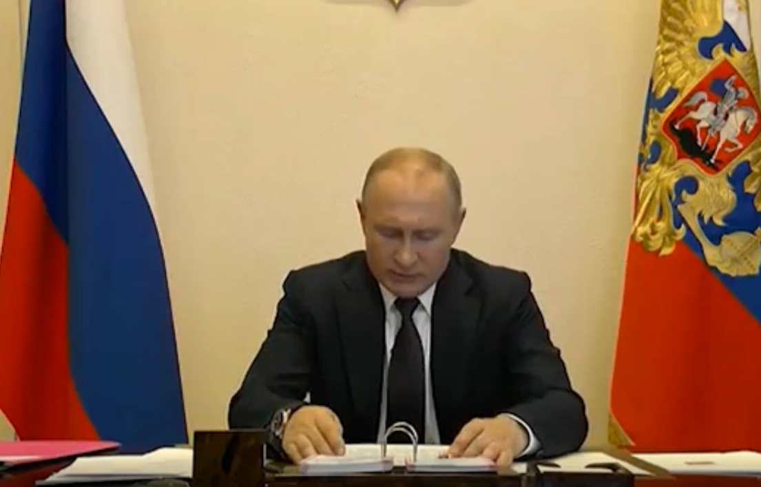 С 12 мая завершается период нерабочих дней - Владимир Путин