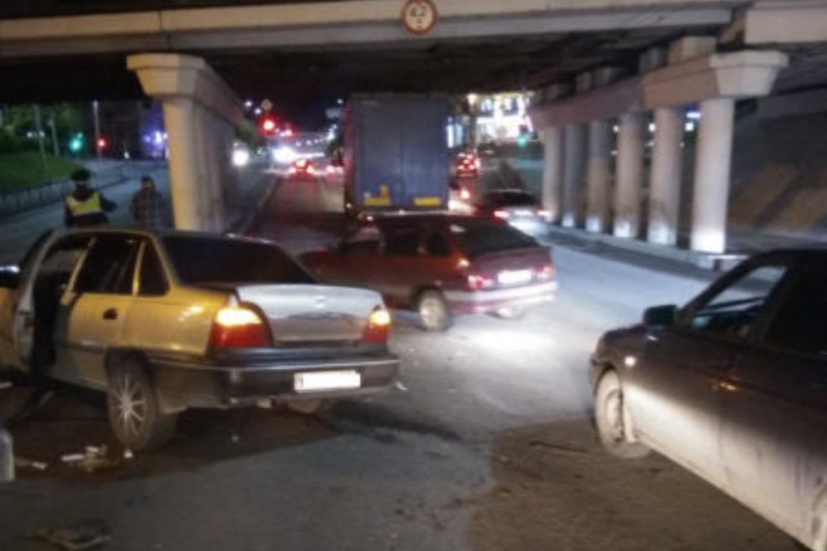 Авария на Михайловском шоссе: пассажир автомобиля доставлен в больницу