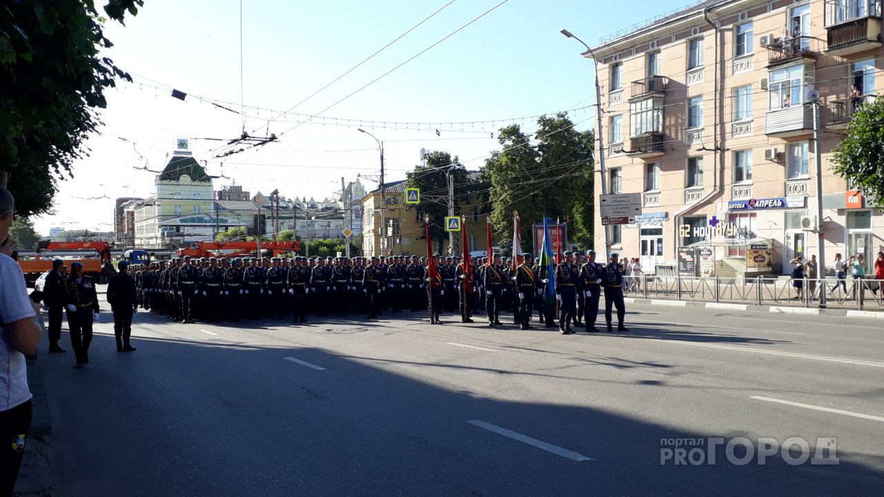 LIVE: парад десантников в честь 75-летия Дня Победы