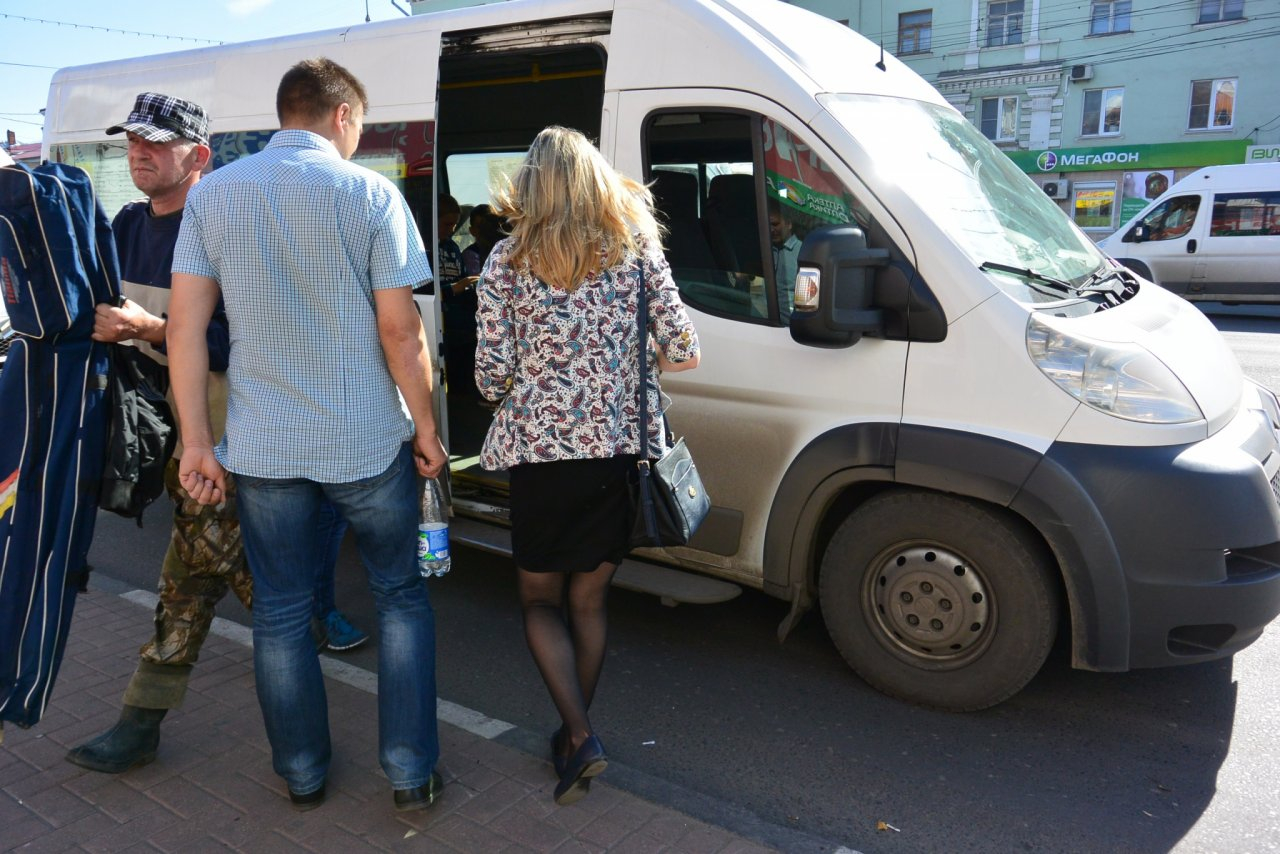 Вечером транспорт исчезает: жители Новаторов жалуются на маршрутку №71