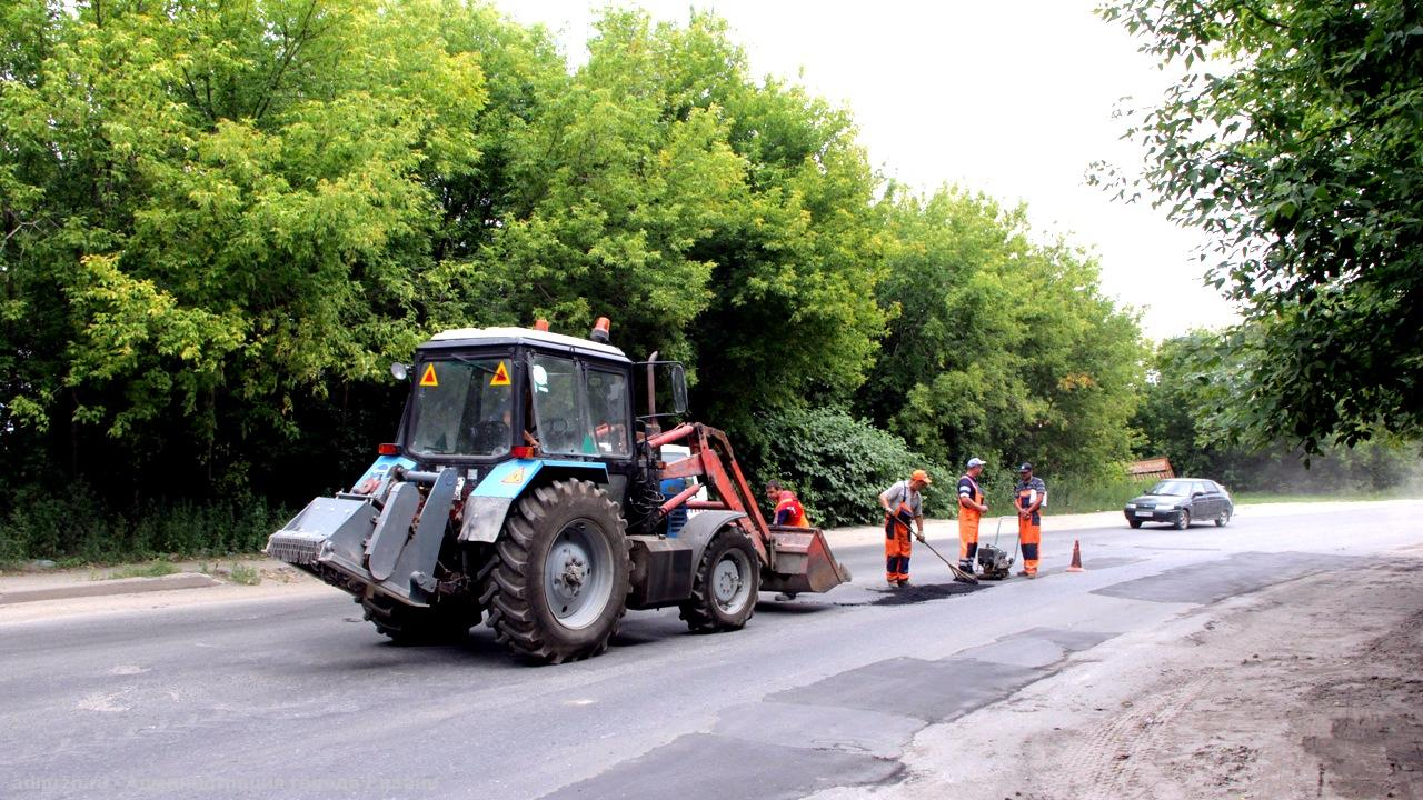 За неделю в Рязани реанимировали более  400 квадратных метров дорог