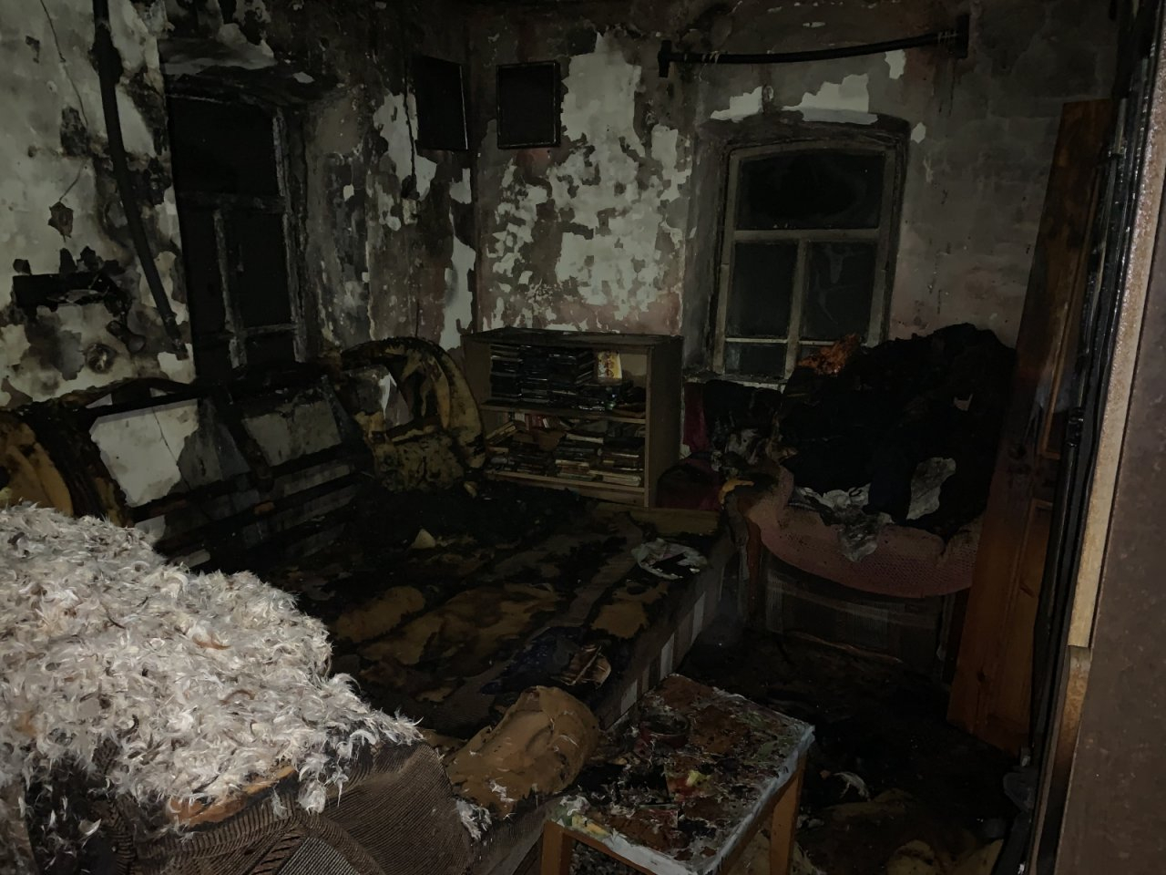 Сгорел в собственном доме: идет расследование гибели 46-летнего мужчины