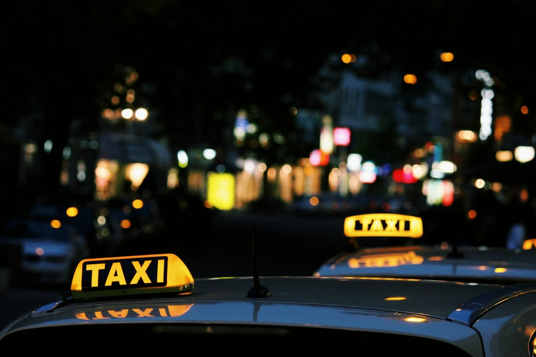 Ударил по лицу и исчез: в Рязани задержали таксиста, избившего пассажира