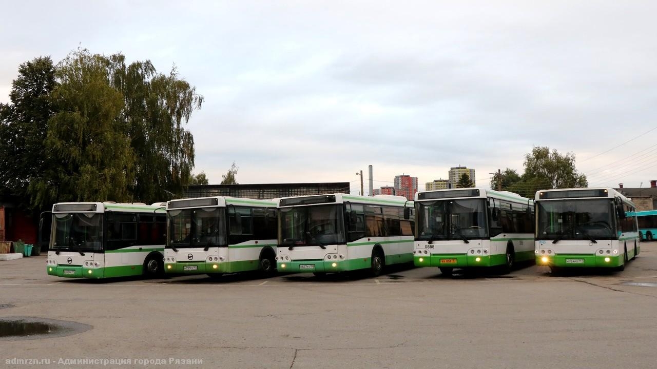 Столичный презент: в распоряжение УРТ прибыло пять московских автобусов
