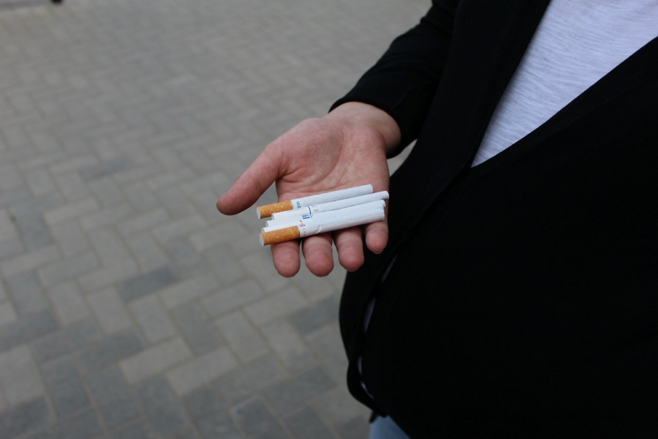 Заполнить бюджет за счет курильщиков: власти планируют повысить цены на сигареты