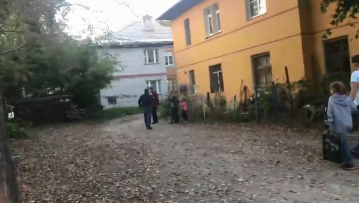 Это кошмар: в Рязани напали на семью с беременной женщиной и детьми, видео
