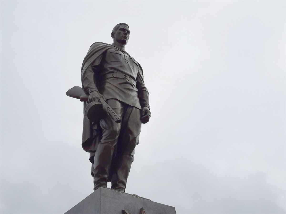 Солдат со склоненной головой: в Новомичуринске установили новый памятник защитникам Отечества