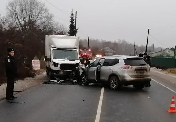 Погиб мужчина: появились фото автокатастрофы в Клепиковском районе