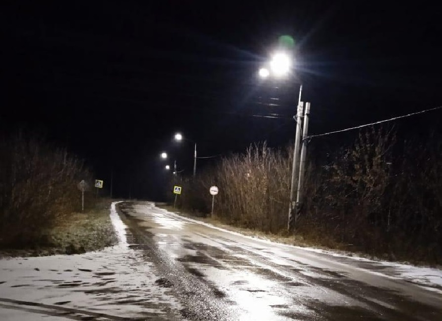Задолжали 35 тысяч: в пронском поселке отключили уличное освещение за неуплату