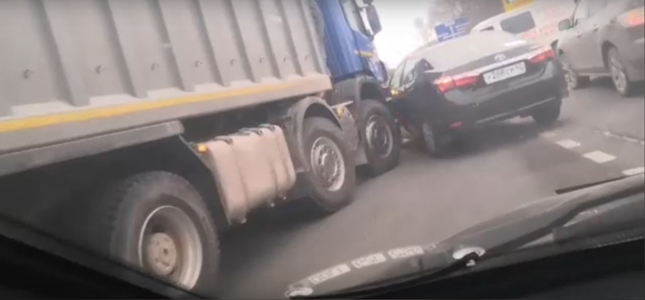 Из-за ДТП: на Ряжском шоссе образовалась серьезная пробка