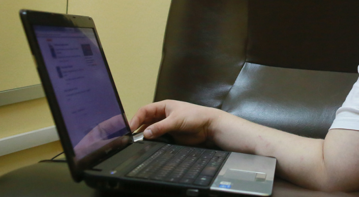 Стоит попробовать: ГИБДД разыгрывает между школьниками ноутбук
