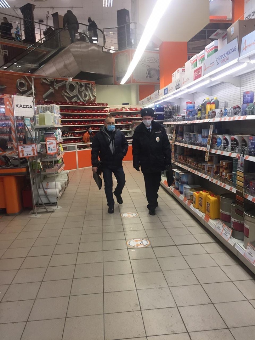В торговых центрах: в Рязани снова ловили нарушителей масочного режима