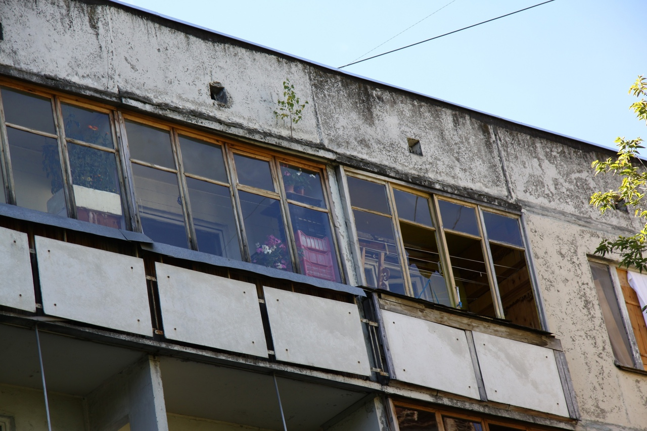 Отделался испугом: в Рязанской области мужчина выпал из окна