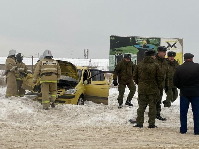 ДТП под Рязанью: военный грузовик врезался в иномарку