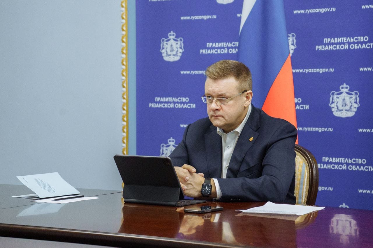Губернатор недоволен: Любимов раскритиковал мэрию за разбитые дороги