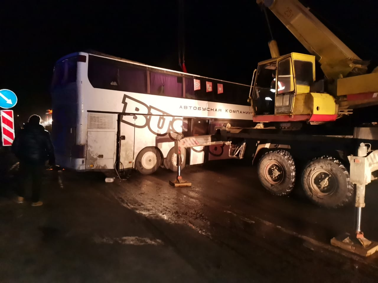 В автобусе было 58 человек: спасатели рассказали подробности аварии под Рязанью
