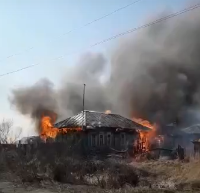 Очередной пожар: в Сасове сгорело семь домов