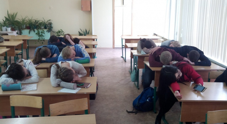 Дети довольны: в российских школах объявили каникулы с 1 по 10 мая