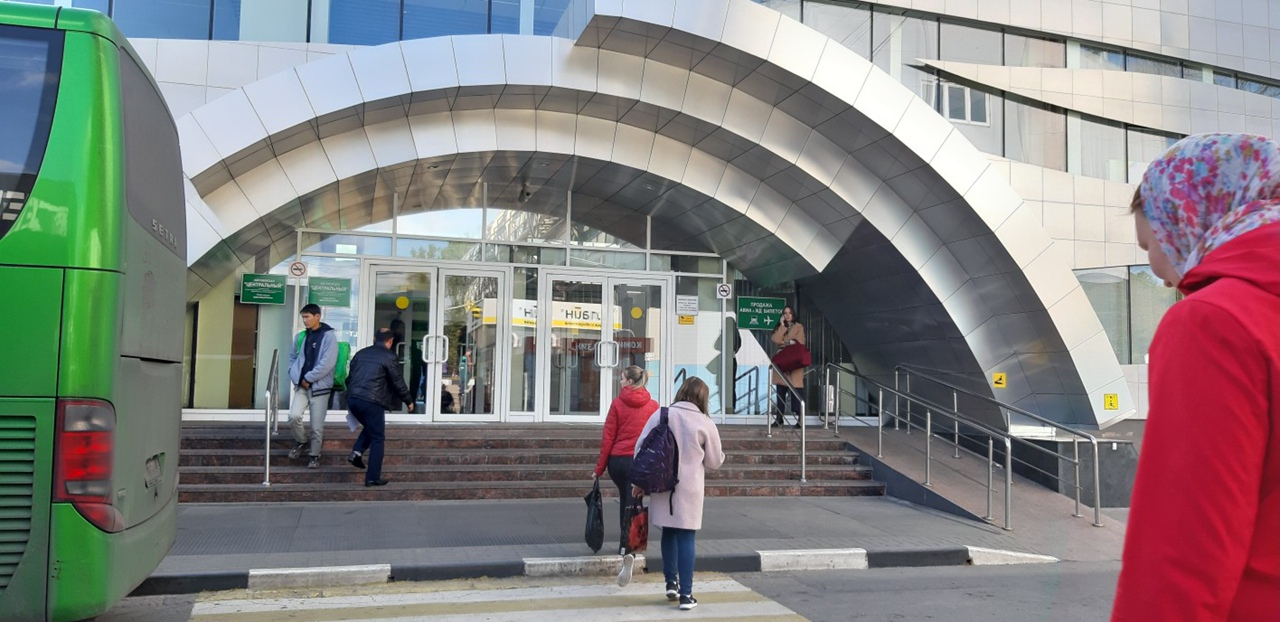 “Просим сократить время стоянки”: жители Милославского района жалуются на интервальность автобусов
