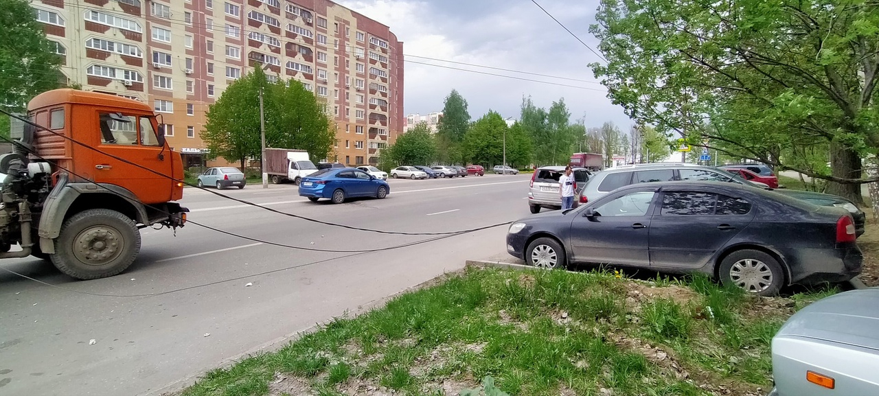 Серьёзная авария на Новосёлов: снесло столб
