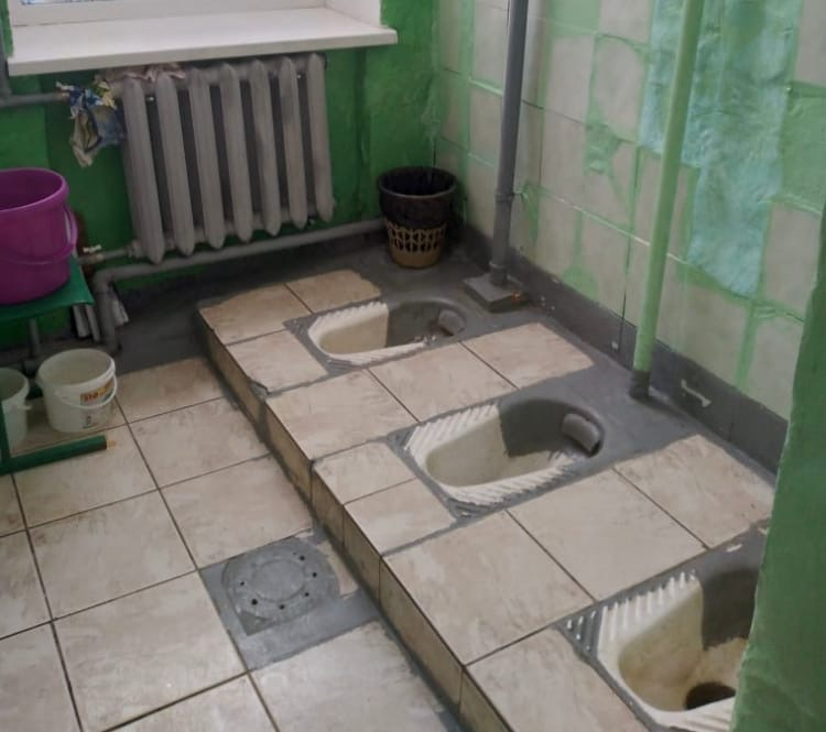 Худшая уборная: фото туалета школы Рязанской области отправили на конкурс